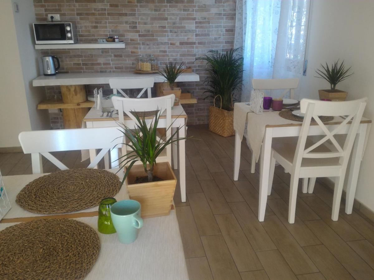 Domus Florio - Humanitas Rozzano Bed and Breakfast Pieve Emanuele Exteriör bild